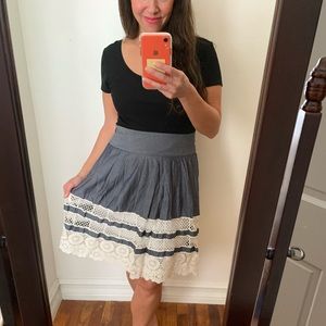 Ann Taylor | Chambray Lace Trim Swing Skirt Size 6